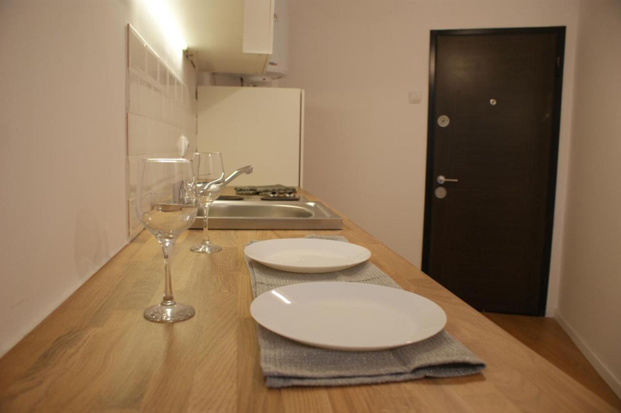 On The River Ultra Central Suites Bucureşti Eksteriør bilde