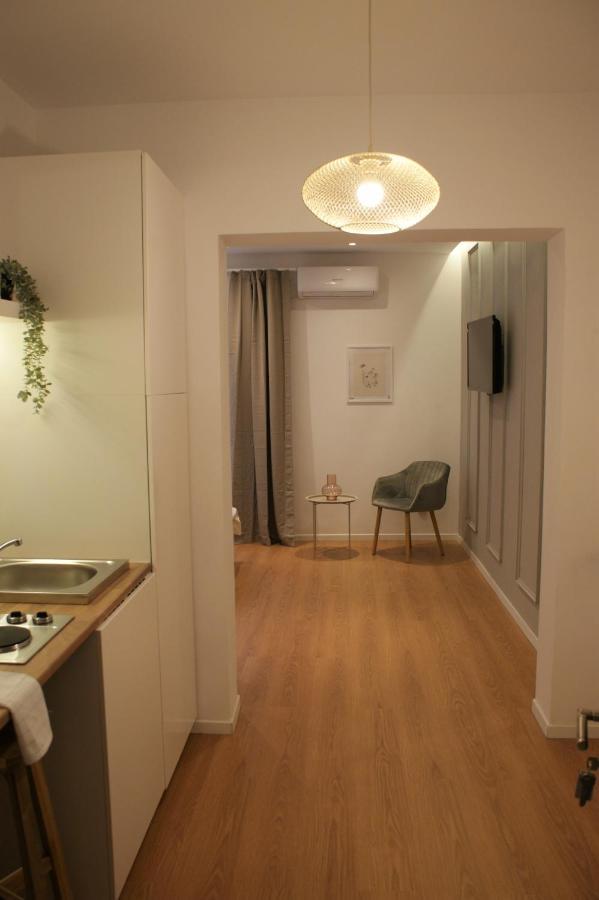On The River Ultra Central Suites Bucureşti Eksteriør bilde