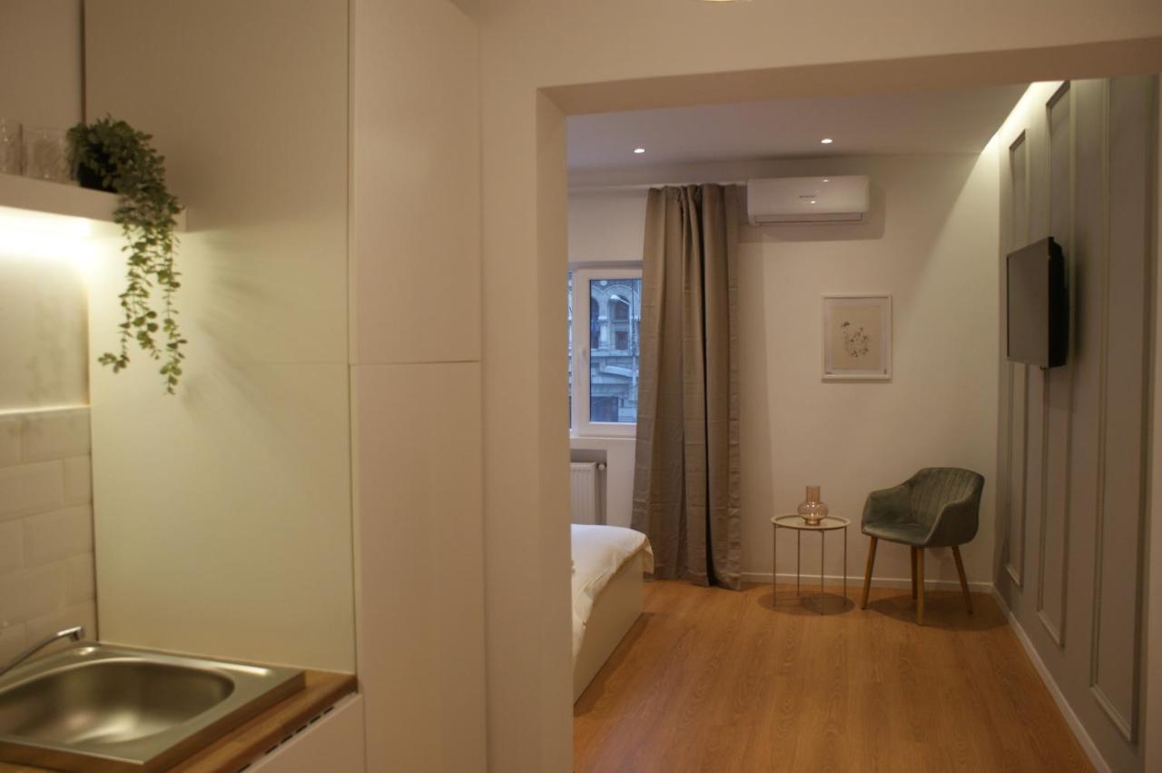 On The River Ultra Central Suites Bucureşti Eksteriør bilde