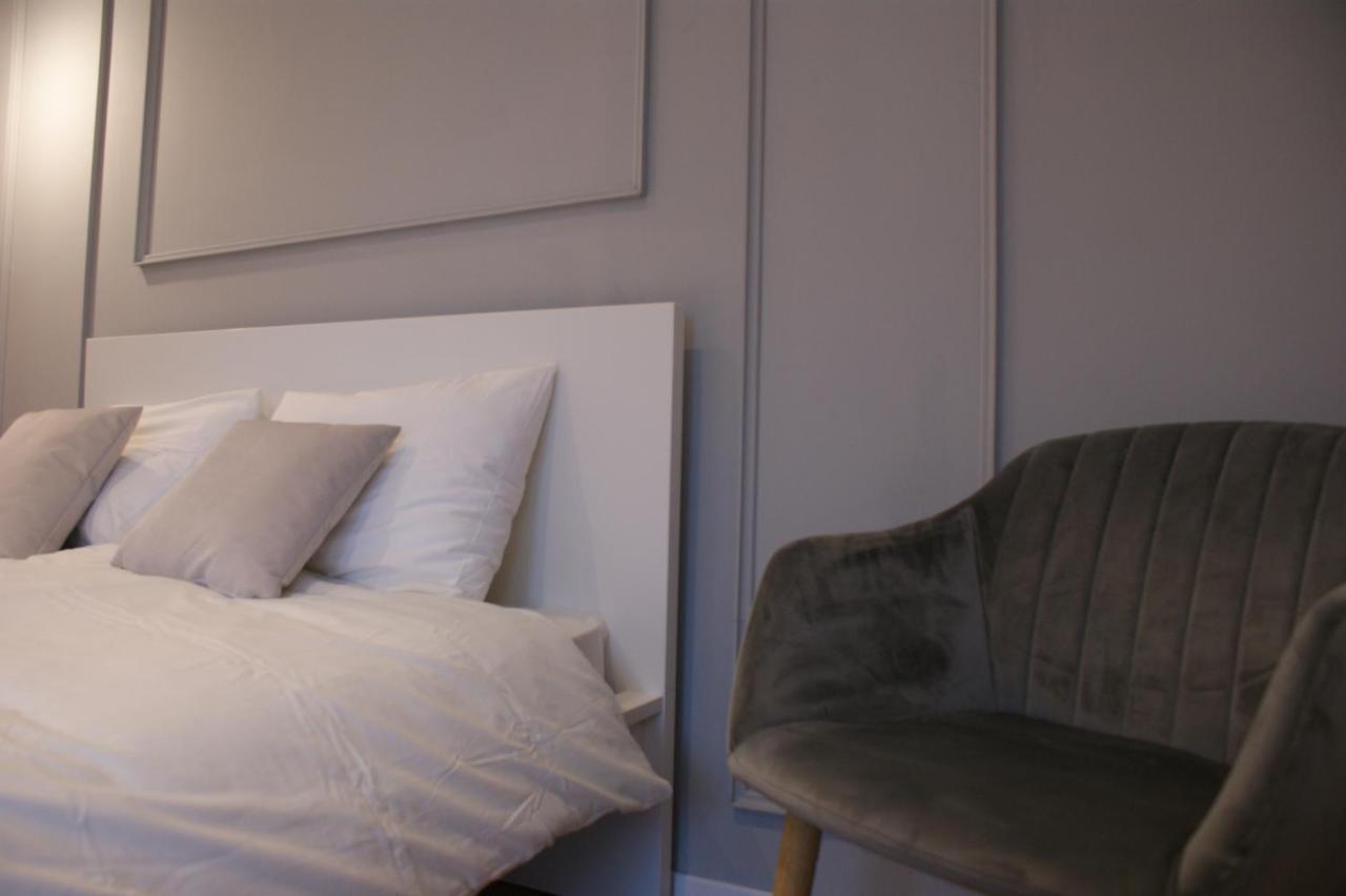 On The River Ultra Central Suites Bucureşti Eksteriør bilde