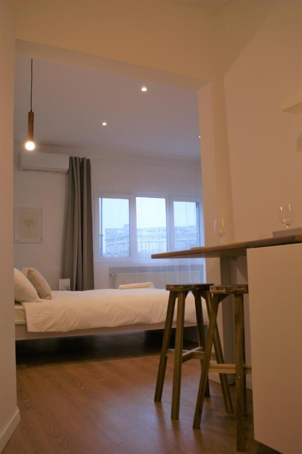 On The River Ultra Central Suites Bucureşti Eksteriør bilde