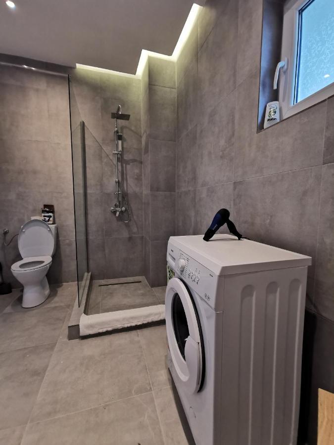 On The River Ultra Central Suites Bucureşti Eksteriør bilde