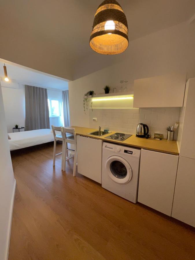 On The River Ultra Central Suites Bucureşti Eksteriør bilde