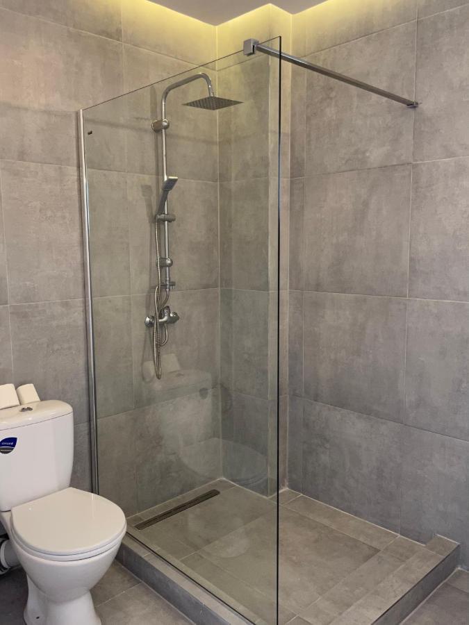 On The River Ultra Central Suites Bucureşti Eksteriør bilde