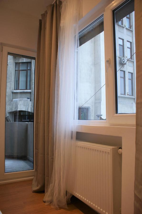 On The River Ultra Central Suites Bucureşti Eksteriør bilde